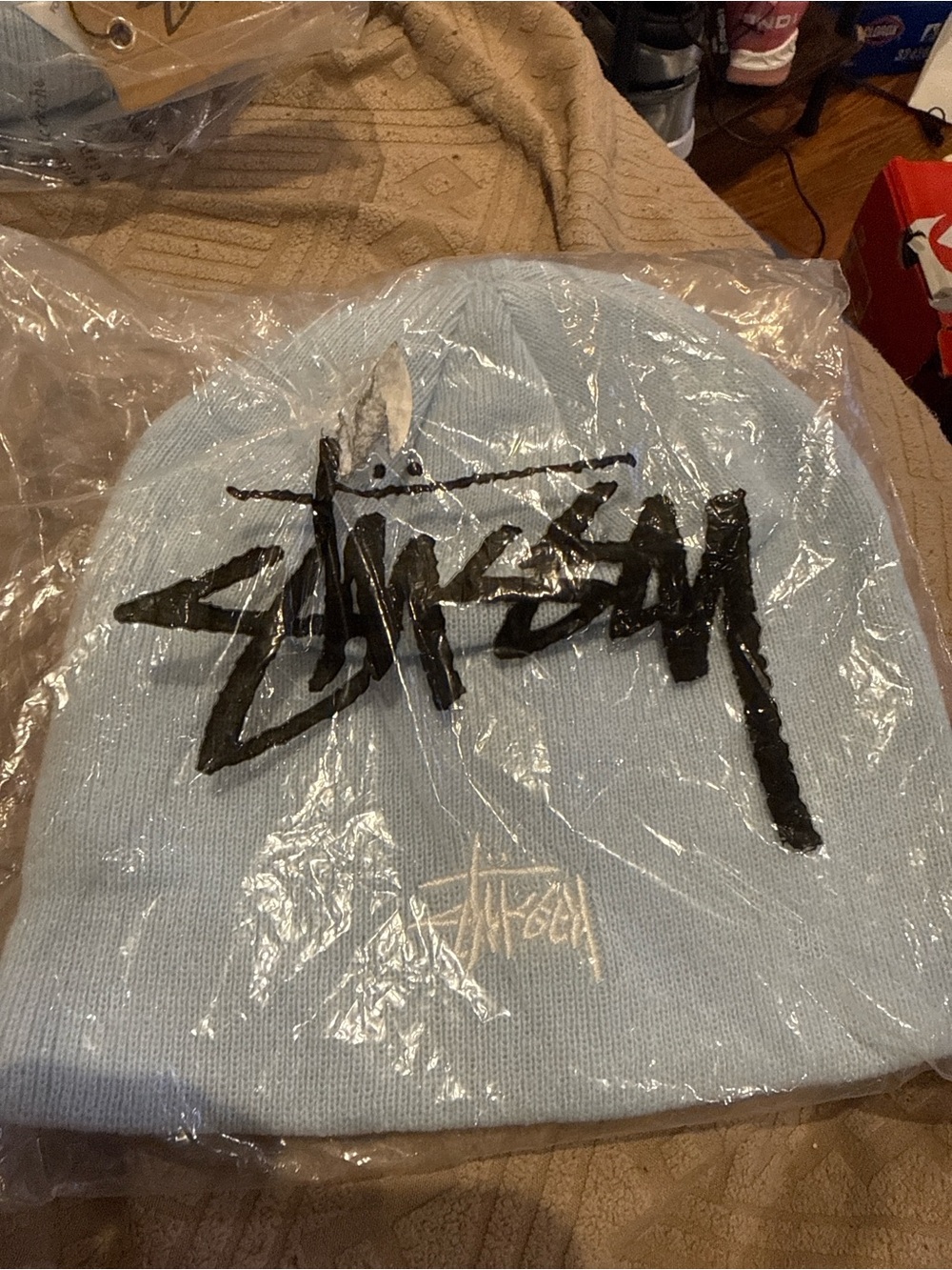 Decor item in packaging